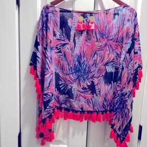 Lilly Pulitzer Poncho with Matching Lilly Pulitzer Earrings